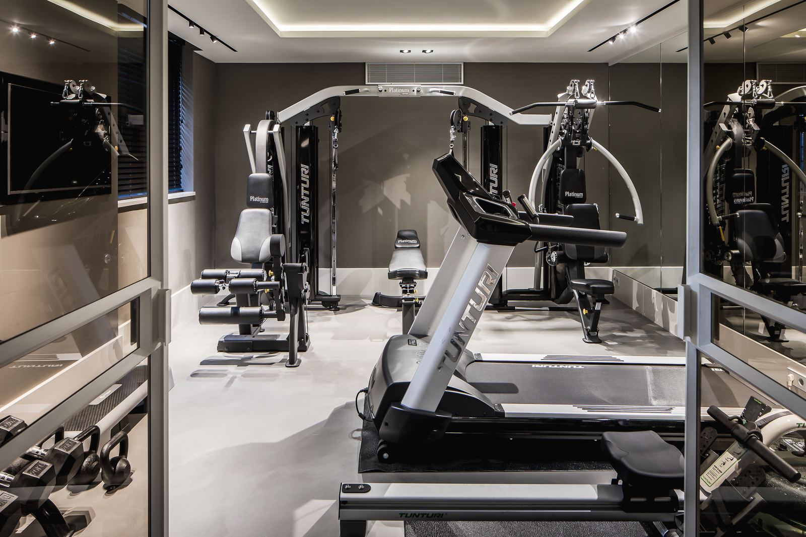 Pavimentos contínuos — Fitness — referência Senso